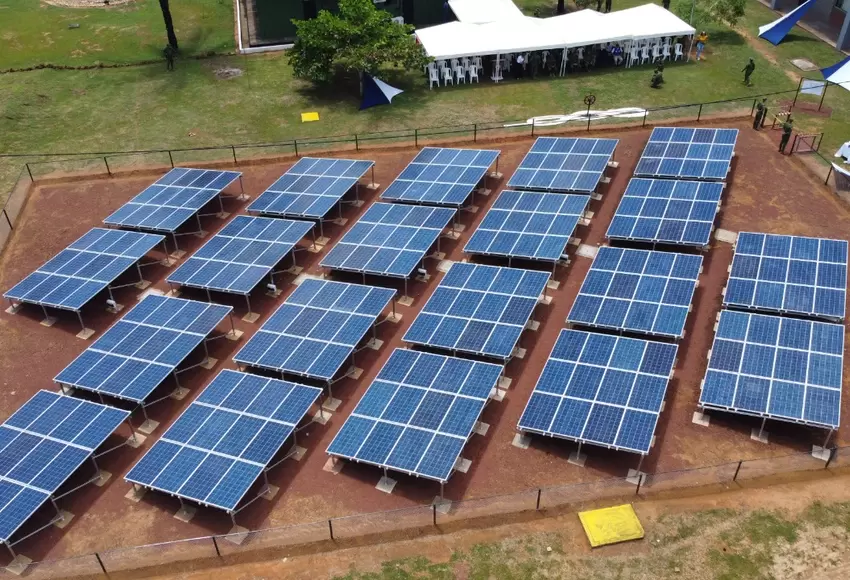 foto_inauguracion_granja_generacion_energia_electrica_0.jpg